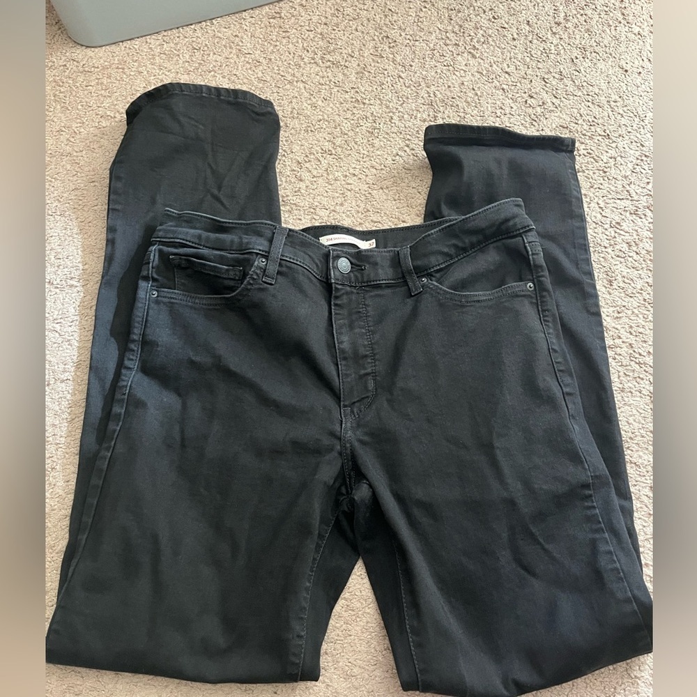 Levi’s 314 Shaping Straight Jeans